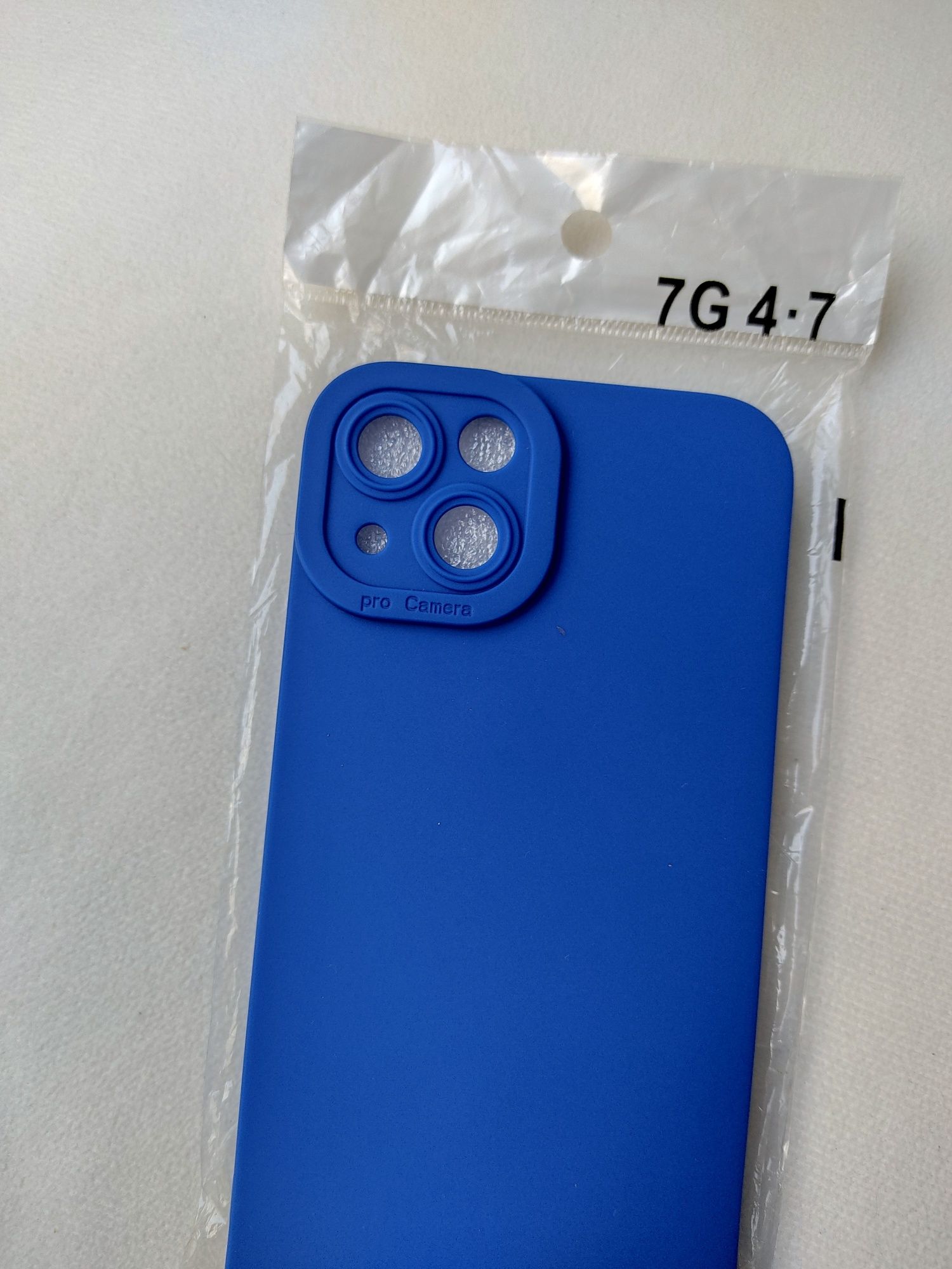 Capa Iphone 13 Azul com proteção de câmera •nova/embalada•