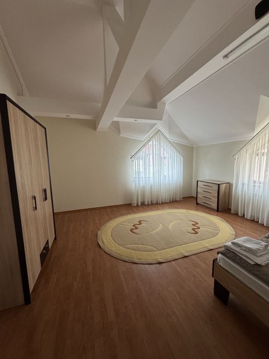 Здається будинок подобово/довгостроково