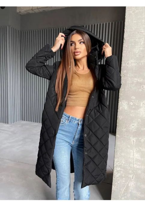 Жіноче стильне стьобане пальто чорного кольору