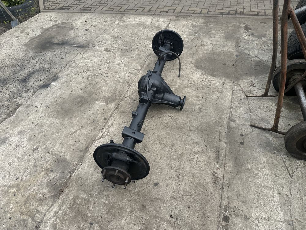 Задній міст 37:8 Nissan Navara D22 2001-2006