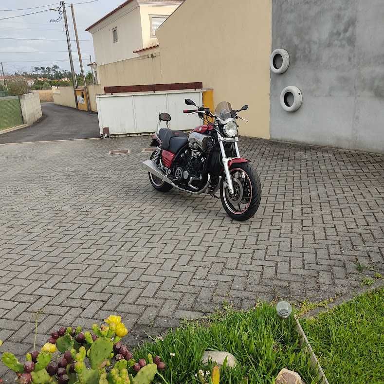 Yamaha Vmax 1200