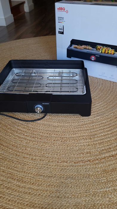 Grelhador novo com caixa e fatura