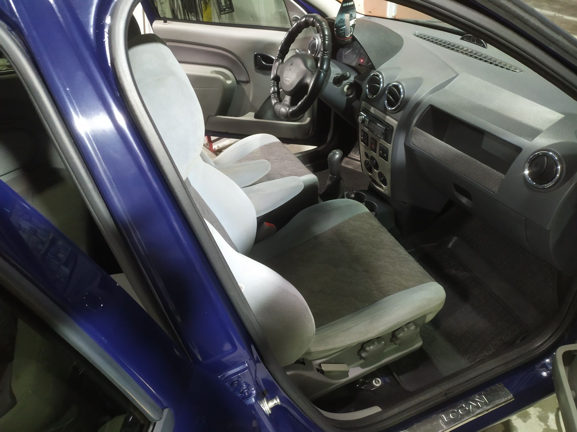 Продам Renault Logan MCV 1.5