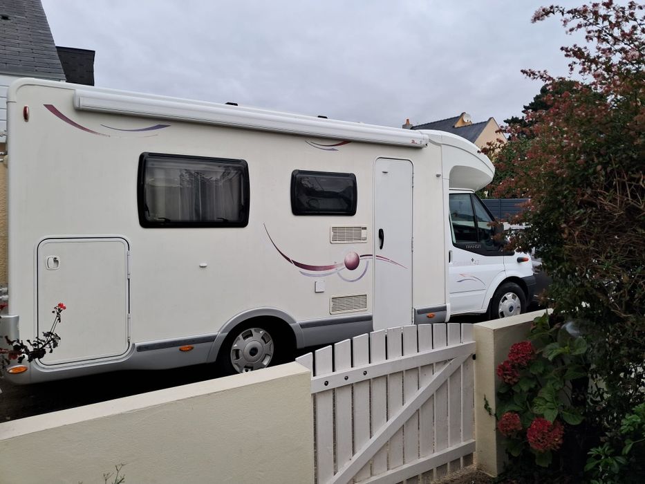 Autocaravana cama central ar condicionado