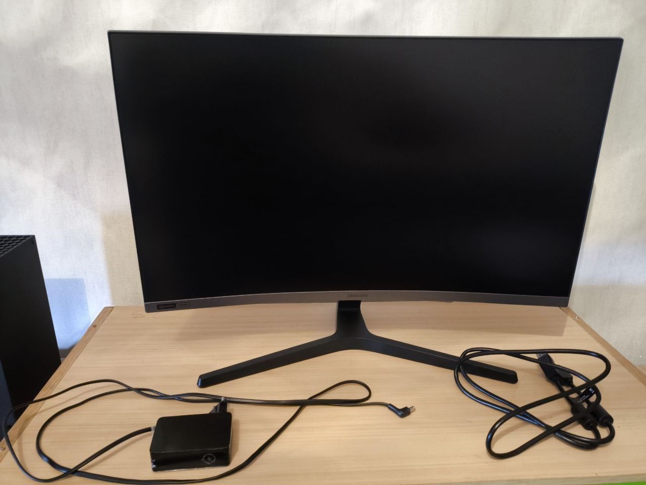 Samsung CRG5. Игровой
