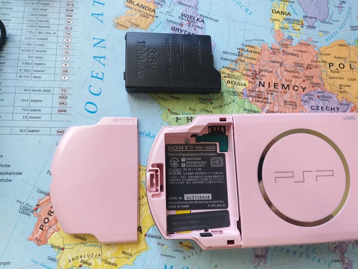Konsola Sony psp 3000 (3004) Pink 16gb stan idealny