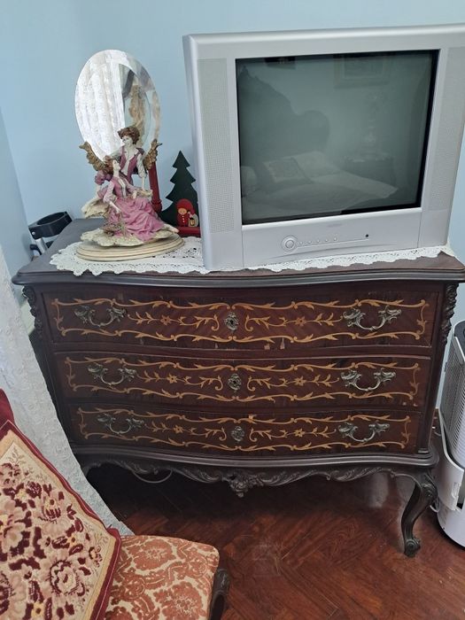 Mobília de casal Luís xv maravilhosa