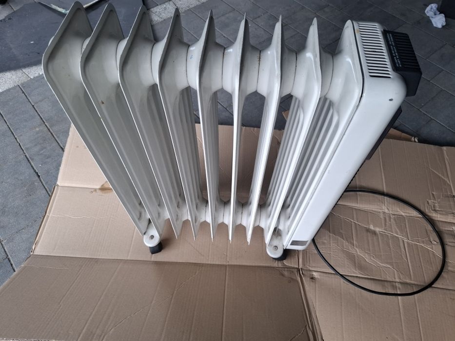 Sprzedam  grzejnik Delonghi plus