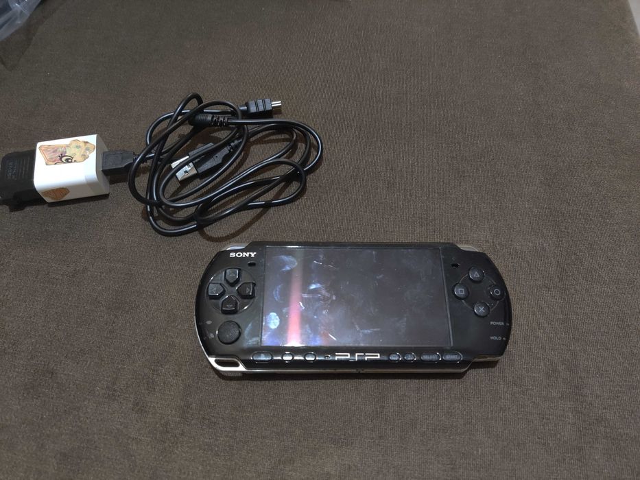 Sony PSP 3004 + Много Игр.