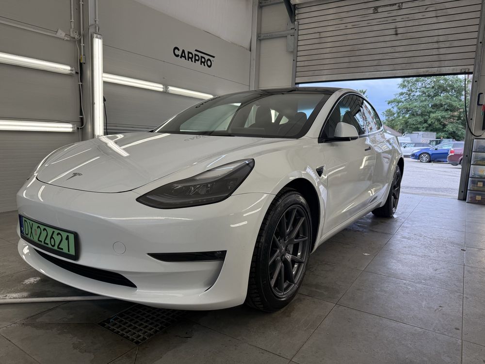 Tesla Model 3 Long Range Dual Motor 2023 – 480 KM – Jak Nowa!