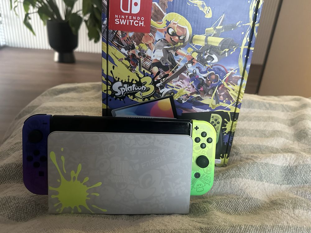 Nintendo Switch (OLED model) Splatoon 3 Special Edition