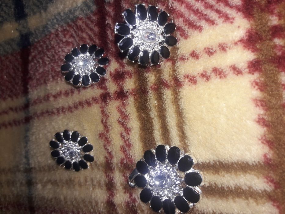 Бижутерия для женщин.