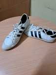 Damskie buty sportowe Adidas SLEEK SERIES  roz. 37,5