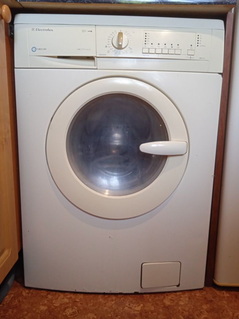Пральна машинка Electrolux