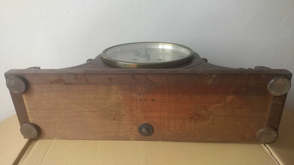 Junghans настільний годинник