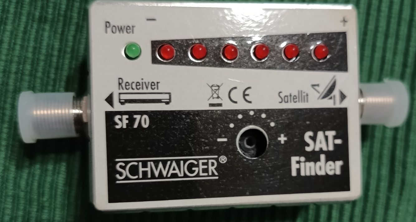 Прибор для настройки спутниковых антенн Schwaiger SAT-Finder SF70