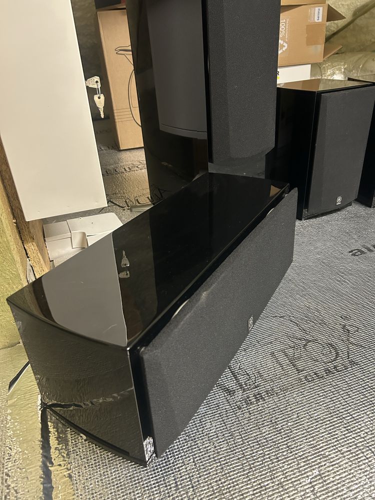 Kino domowe (yamaha ns-c444 ns-333 ns-555 onkyo TX-NR636 )