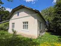 Продається будинок в селищі Більшівці.