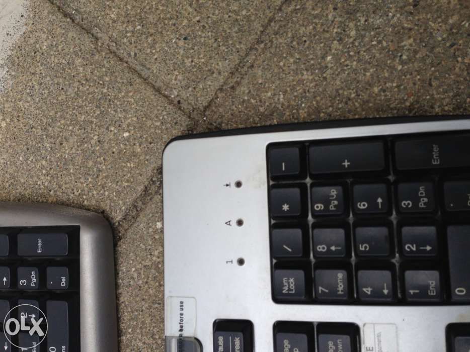 Vendo teclados e ratos de computador