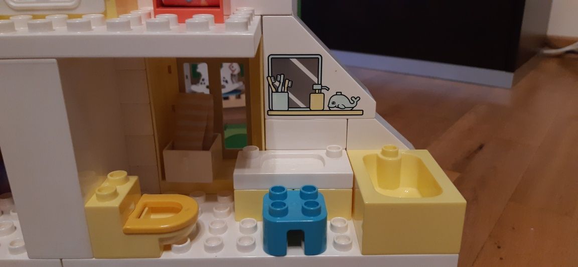 Domek Lego Duplo 10929 + płytka konstrukcyjna Duplo 10980