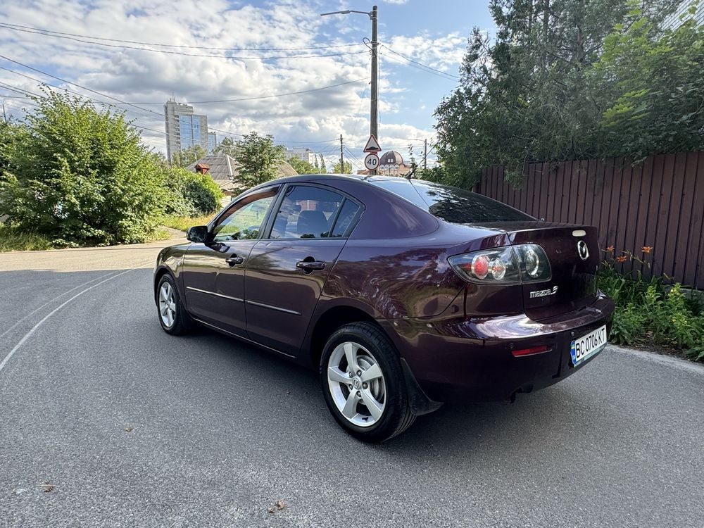 Mazda 3 ,Автомат 2007р.в. Кондиціонер ,Дуже гарний стан