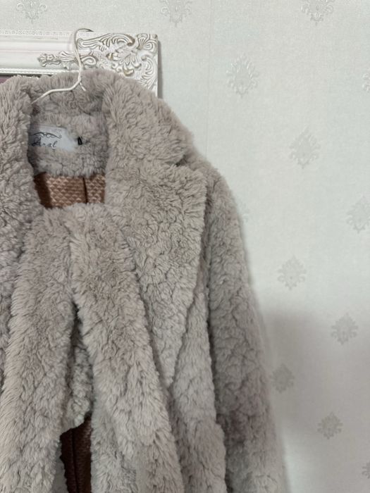Шуба гарного сірого кольору