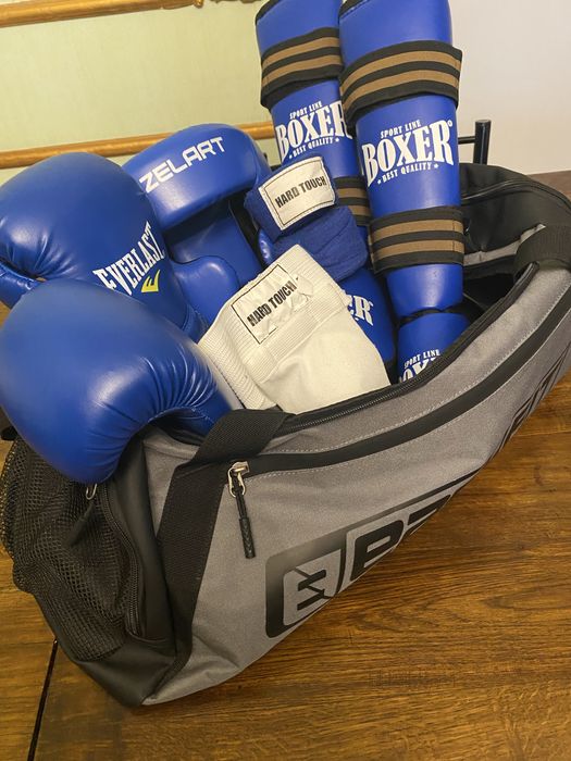 Продам все нове для единоборства