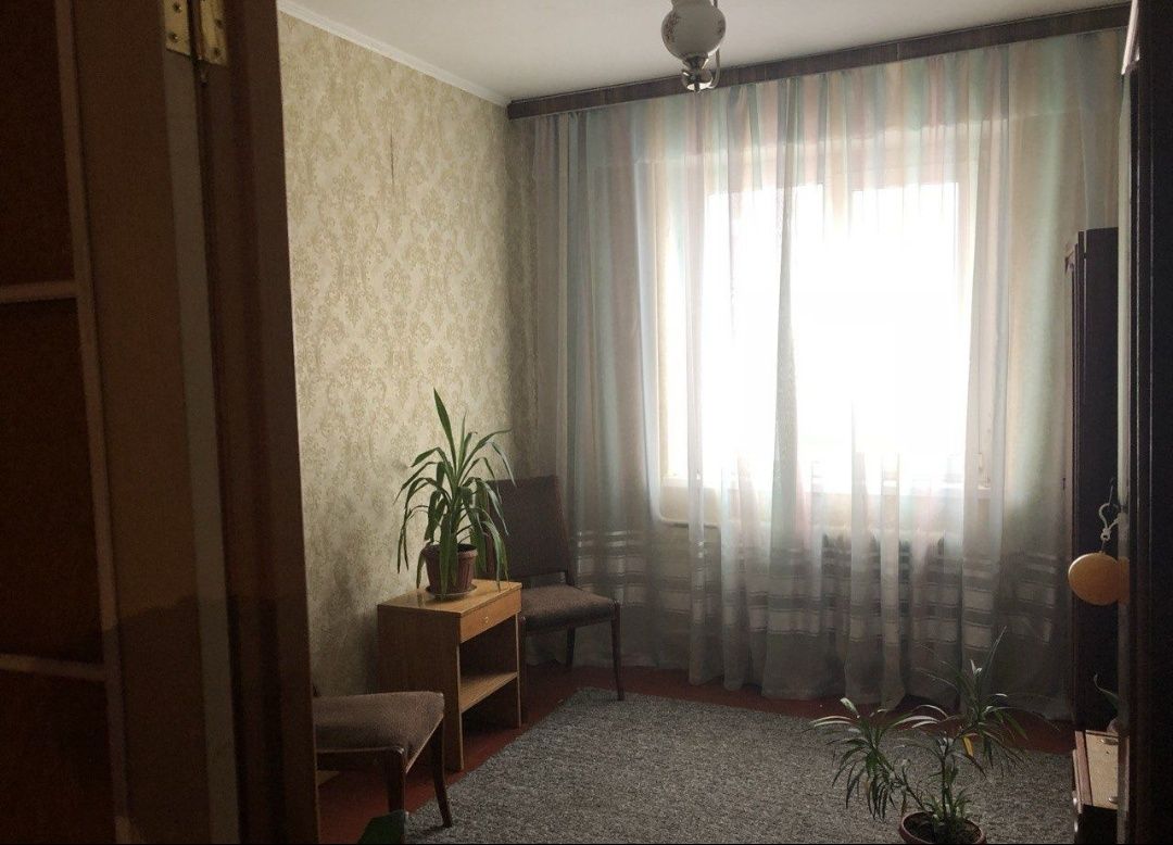 Продаж 3 кімнатної квартири по Грушевського 17 (р-н 9 школа)