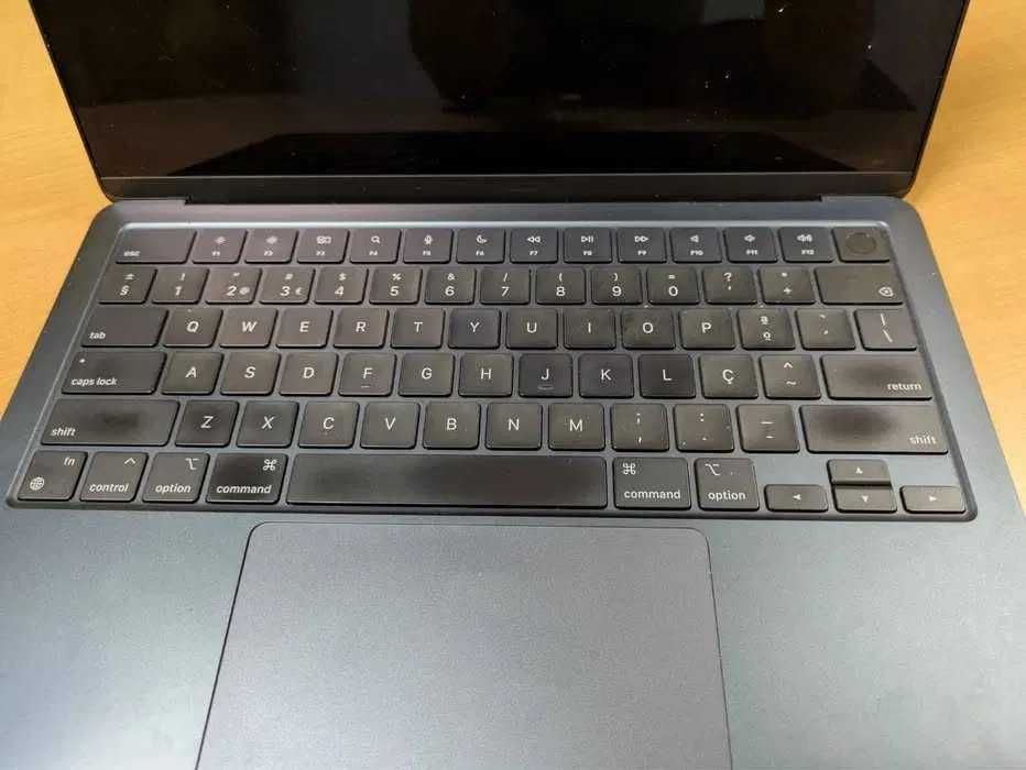 macbook air M2 - 8GB - 256GB