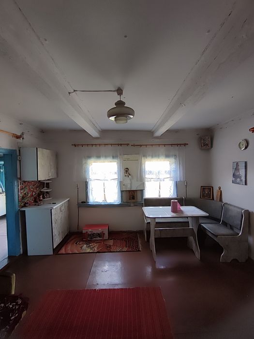 Продаж будинку з земельною ділянкою в с.Баранівка