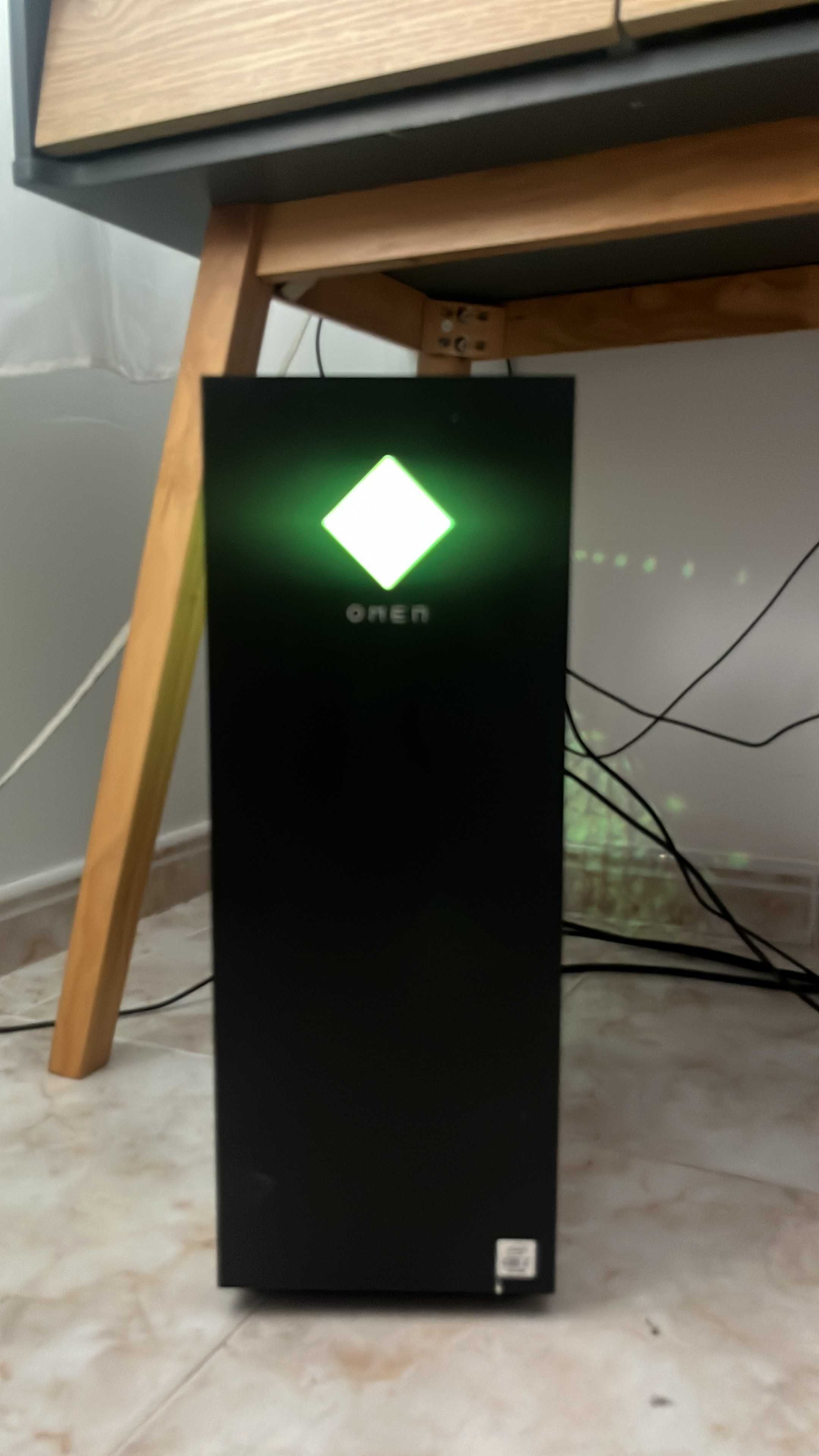 Computador gaming OMEN 25L