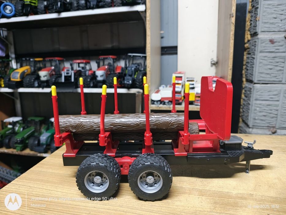 Bruder przyczepa leśna