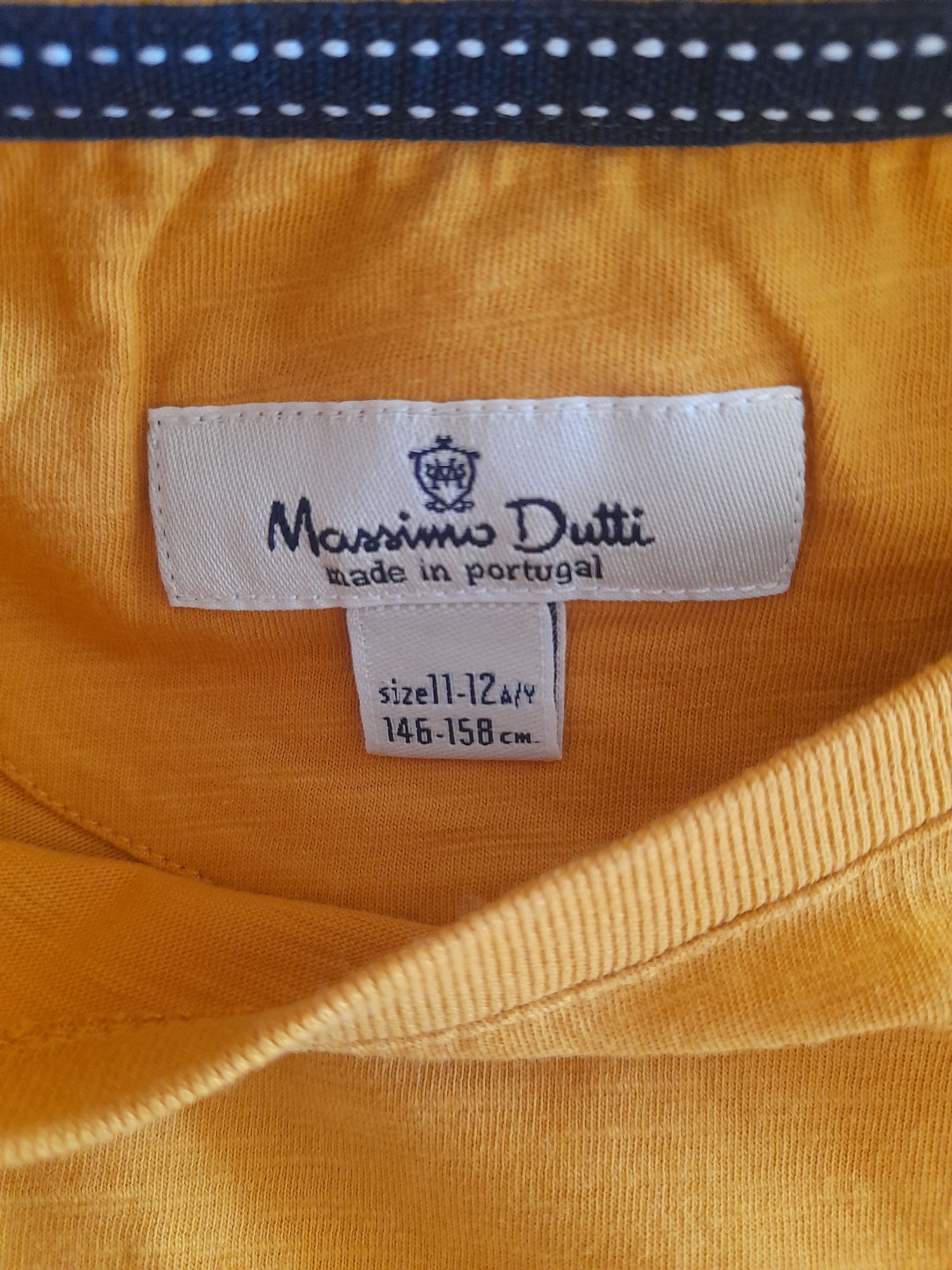 T-shirt 11/12 anos, praticamente nova, da Massimo Dutti