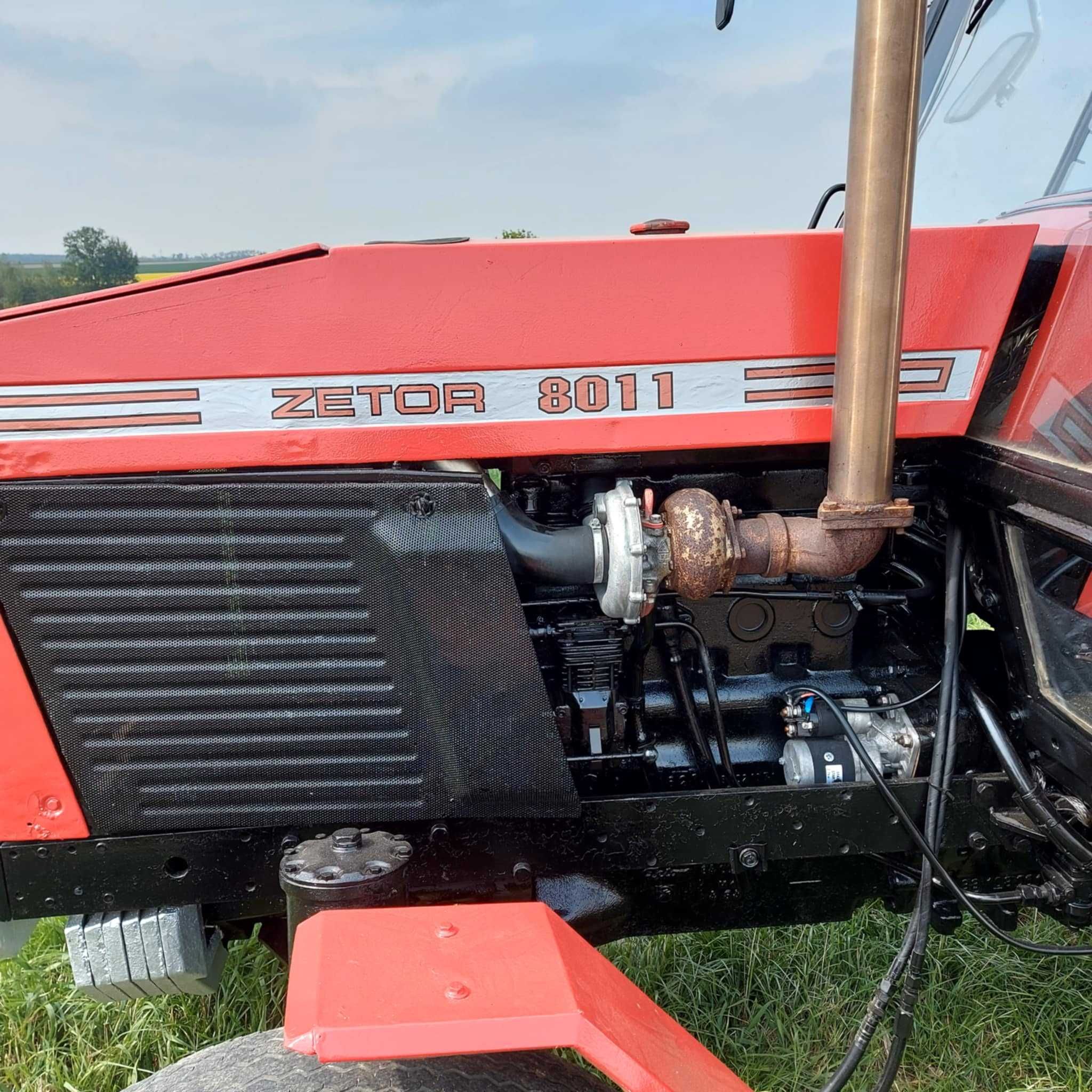 Zetor, Ursus 8011 Turbo z transportową skrzynią