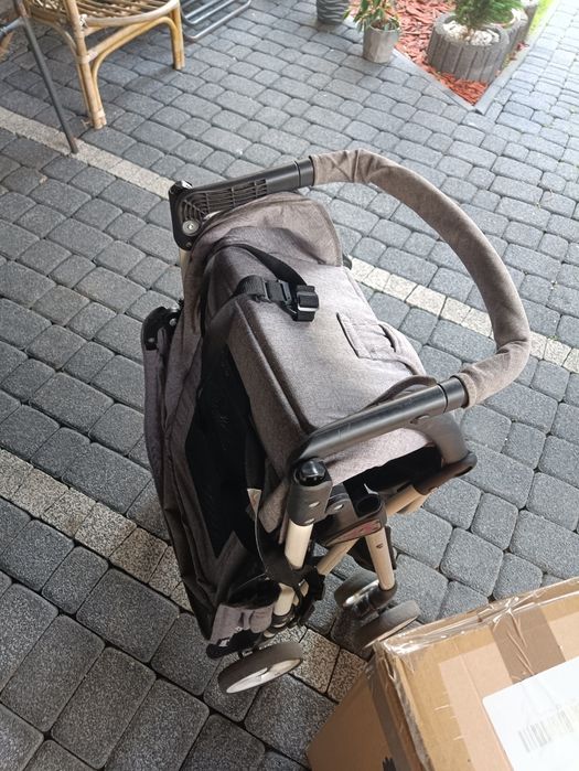 Wózek spacerowy Lionelo