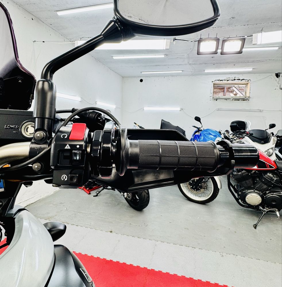 Мотоцикл Suzuki V-Strom 1000 в оригіналі з Японії