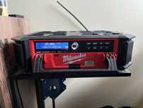 Radio - ładowarka Milwaukee M18 , usb, aux, bluetooth