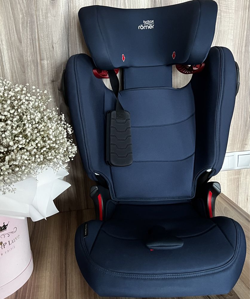 Дитяче автокрісло britax -romber kidfix lll zx