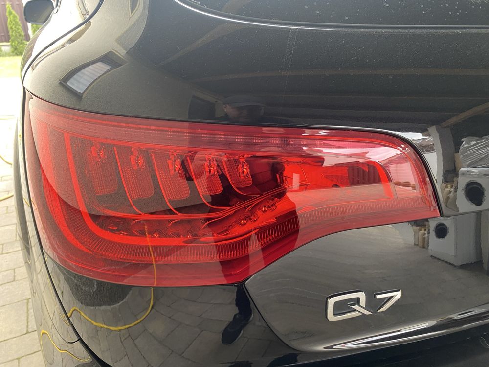 Фонарі задні Audi Q7 4L.  Рестайлінг USA. Оригінал.