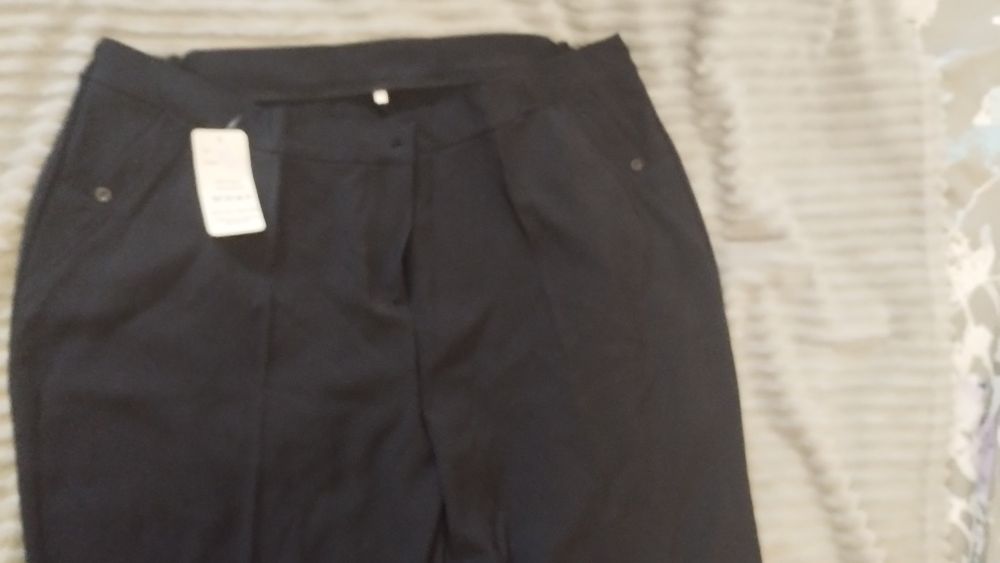 Продаю нові жіночі брюки р.68