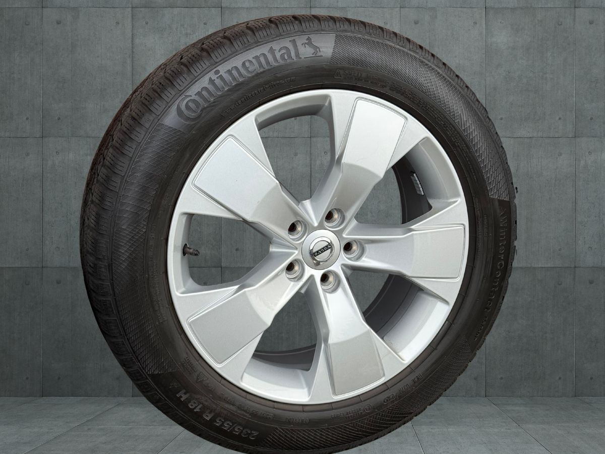 Koła felgi 5x108 R18 Volvo XC40 opony zimowe 235/55R18 Continental