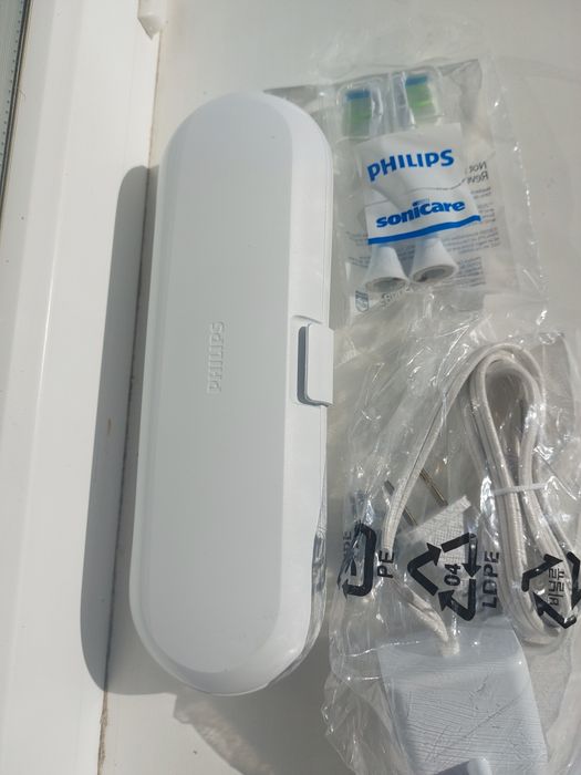 Зубна щітка philips 4500