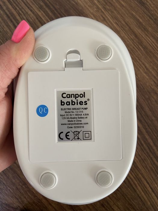 Laktator elektryczny i butelki antykolkowe