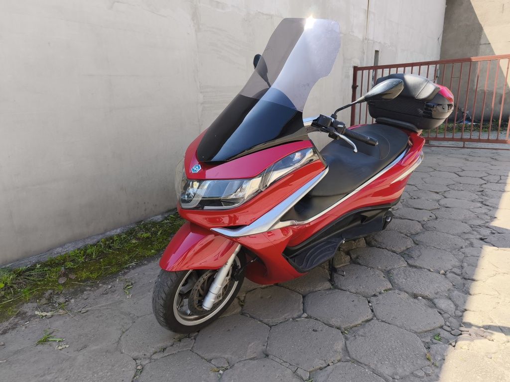 Piaggio X10 350 zarejestrowany