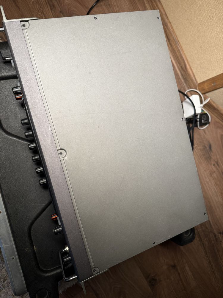Behringer x32 rack