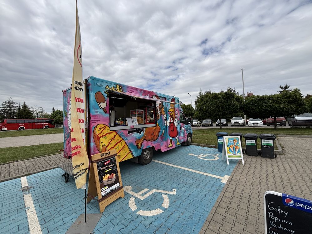 Obsługa imprez plenerowych - Food trucki