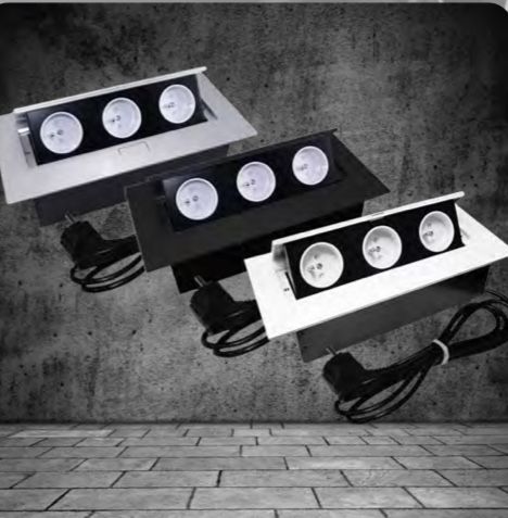 Gniazdo do blatu 3x230 czarne. Napisz co potrzebujesz