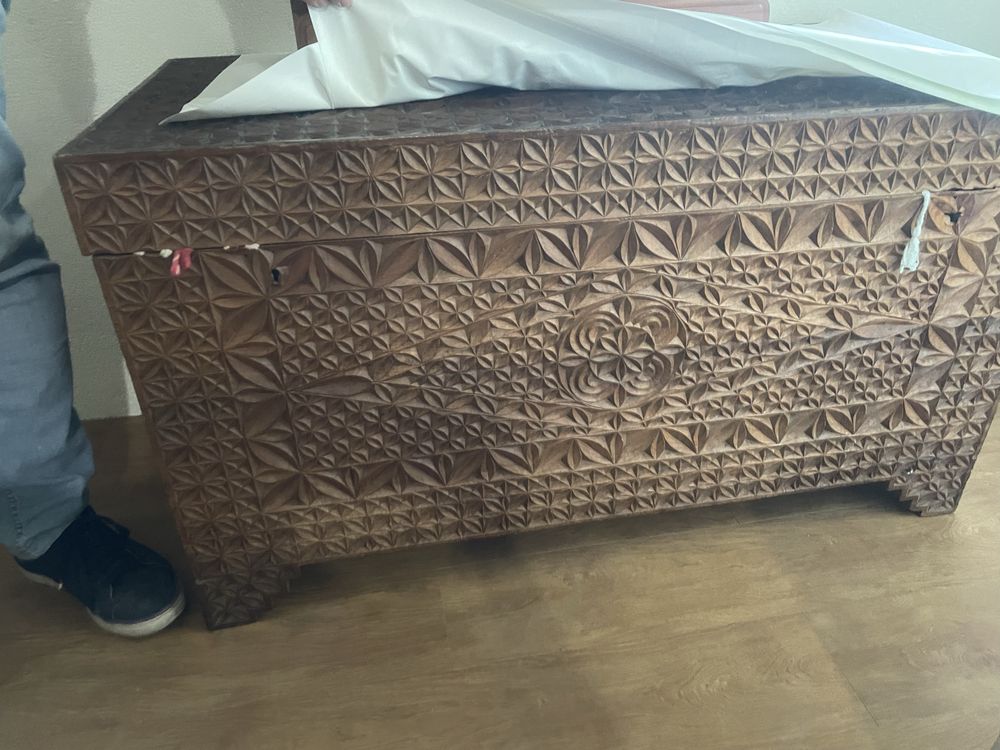 Arca vintage trabalhada