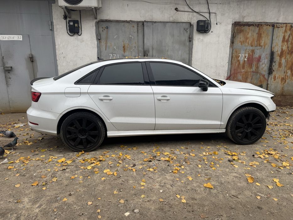 Audi A3 2015рік 2.0Бензин Quattro після дтп