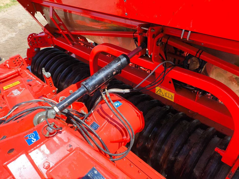 Agregat uprawowo-siewny Kuhn Integra GII 4m